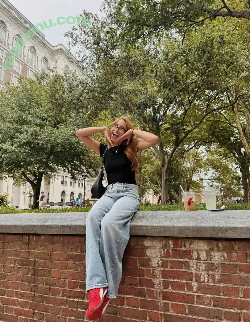 Alilmoody nude photo #0034 (alilmoodyy / alisongiler_)