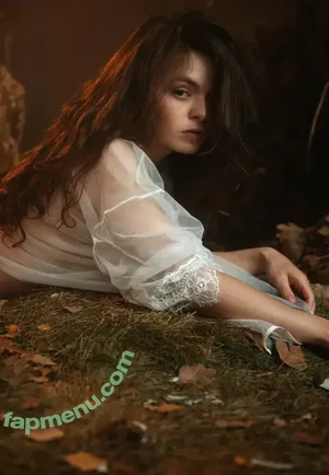 Alina Avkhadieva / mesklan / АЛИНА АВХАДИЕВА nude photo #0050