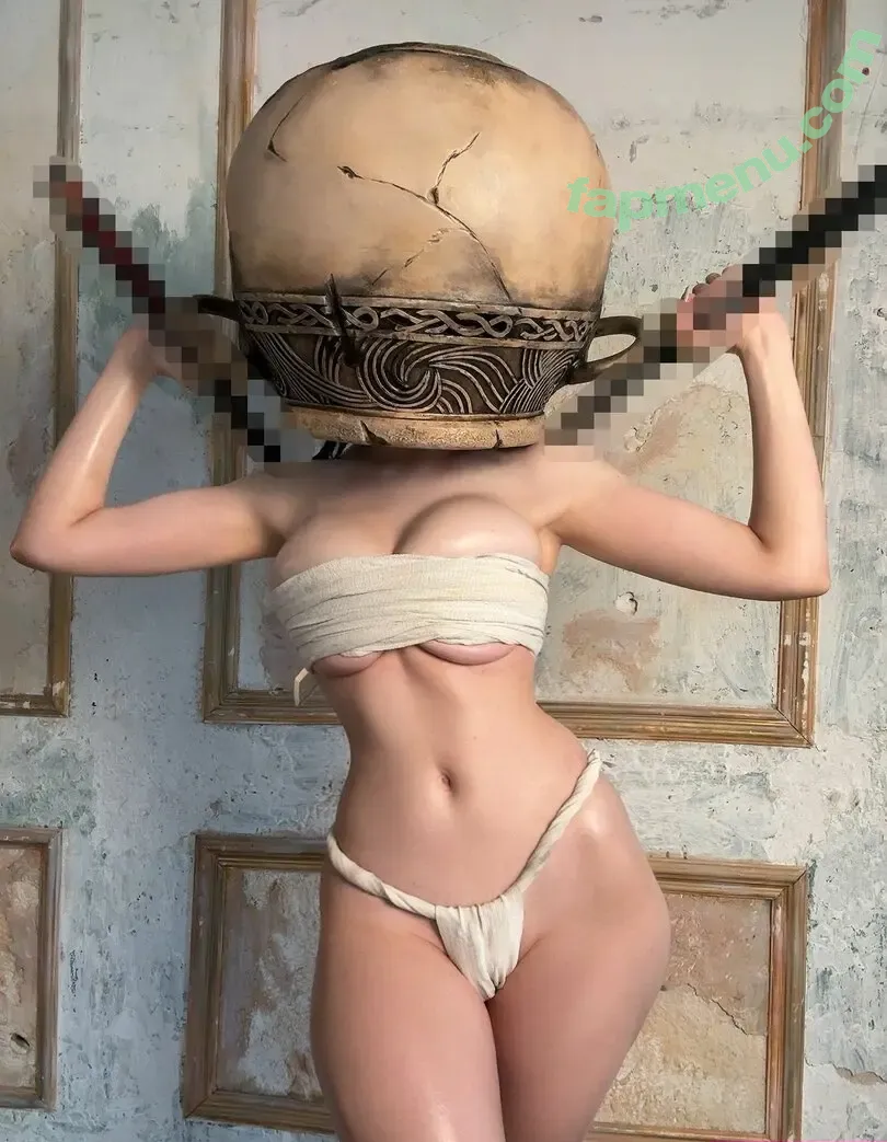 Alina Becker nude photo #5695 (AlinaBecker / abecker_cos / alina_becker / japp_leack)