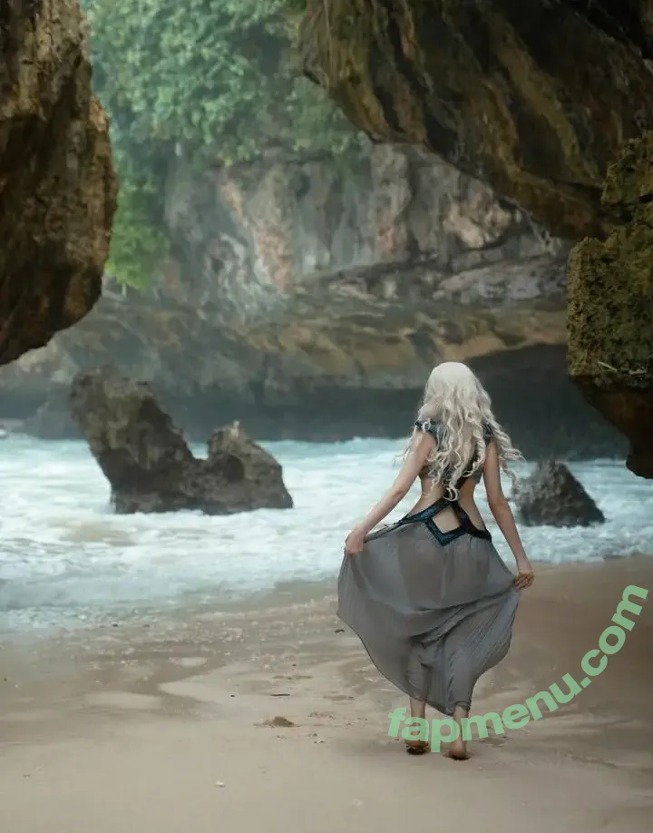 Alina Becker nude photo #6336 (AlinaBecker / abecker_cos / alina_becker / japp_leack)