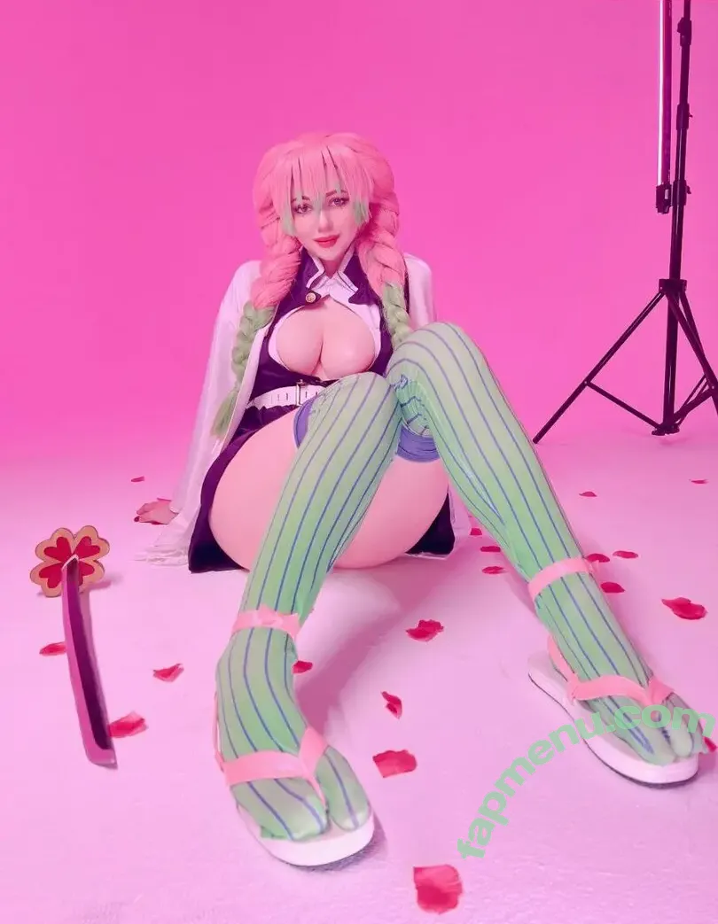 Alina Becker nude photo #6377 (AlinaBecker / abecker_cos / alina_becker / japp_leack)