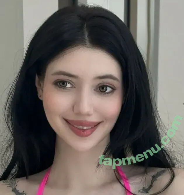 Alina Becker nude photo #6524 (AlinaBecker / abecker_cos / alina_becker / japp_leack)