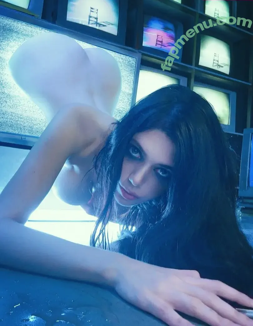 Alina Becker nude photo #6525 (AlinaBecker / abecker_cos / alina_becker / japp_leack)