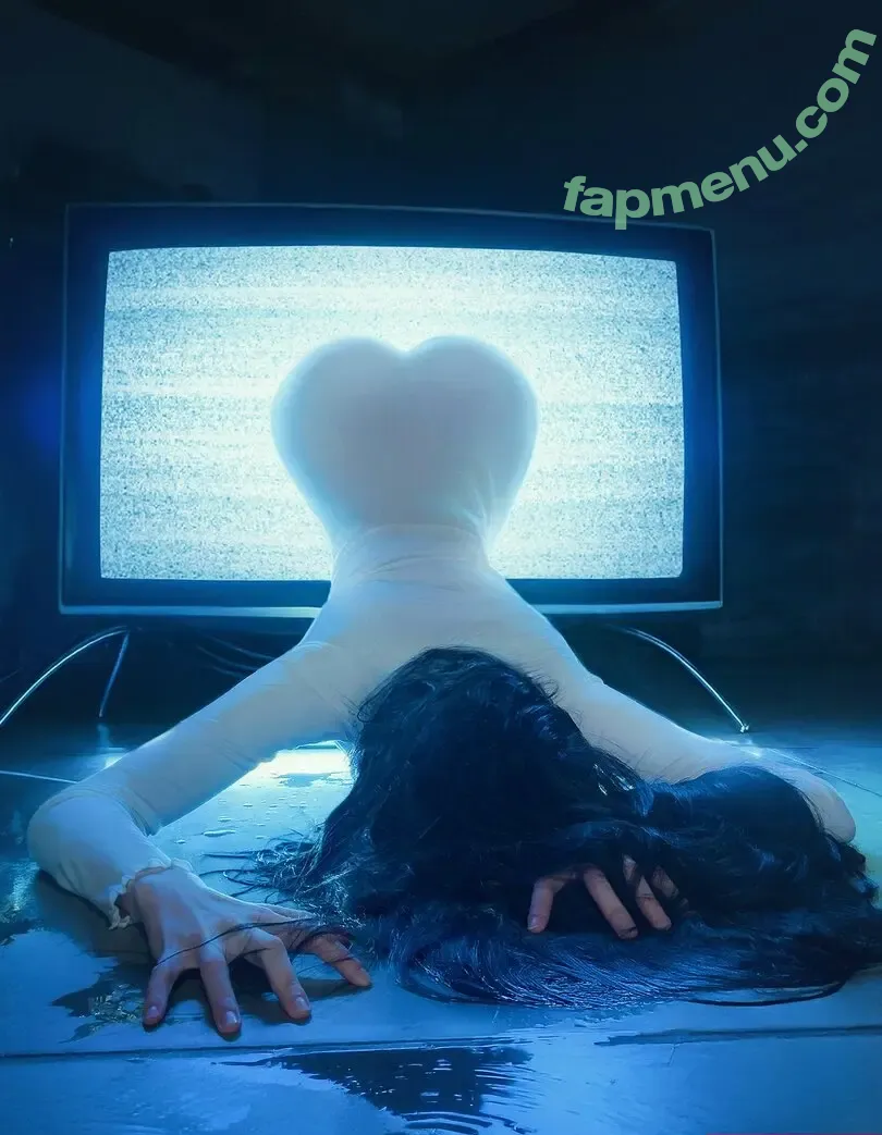 Alina Becker nude photo #6549 (AlinaBecker / abecker_cos / alina_becker / japp_leack)