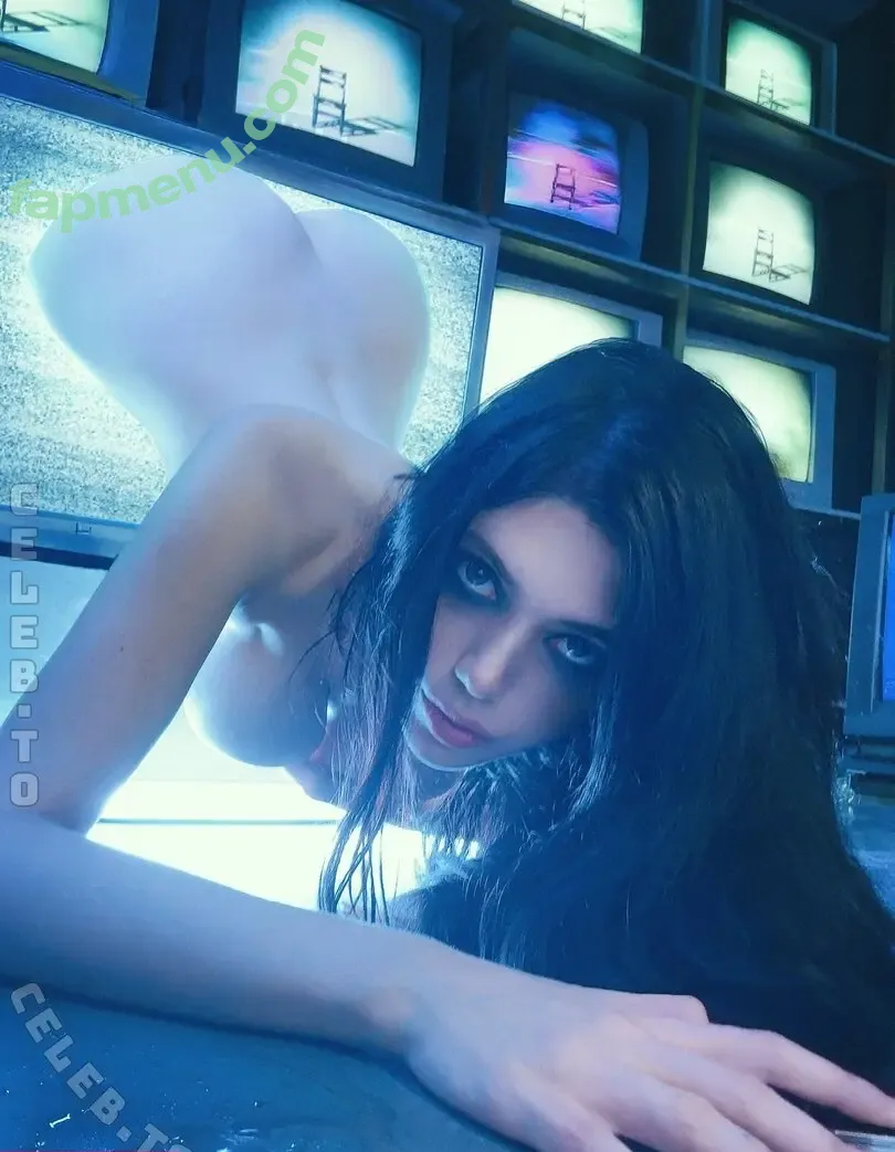 Alina Becker nude photo #6576 (AlinaBecker / abecker_cos / alina_becker / japp_leack)