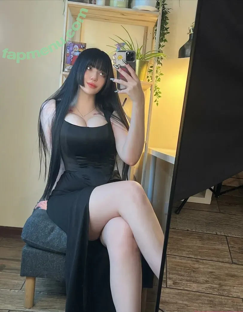 Alina Becker nude photo #6622 (AlinaBecker / abecker_cos / alina_becker / japp_leack)