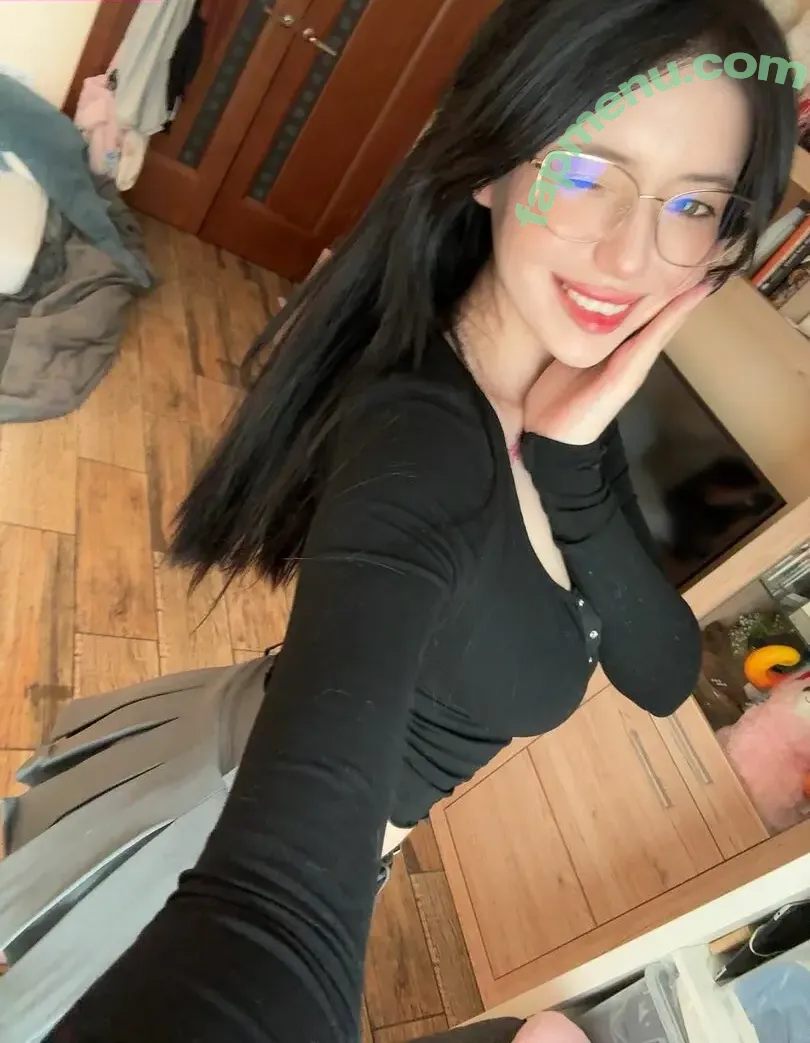 Alina Becker nude photo #6716 (AlinaBecker / abecker_cos / alina_becker / japp_leack)