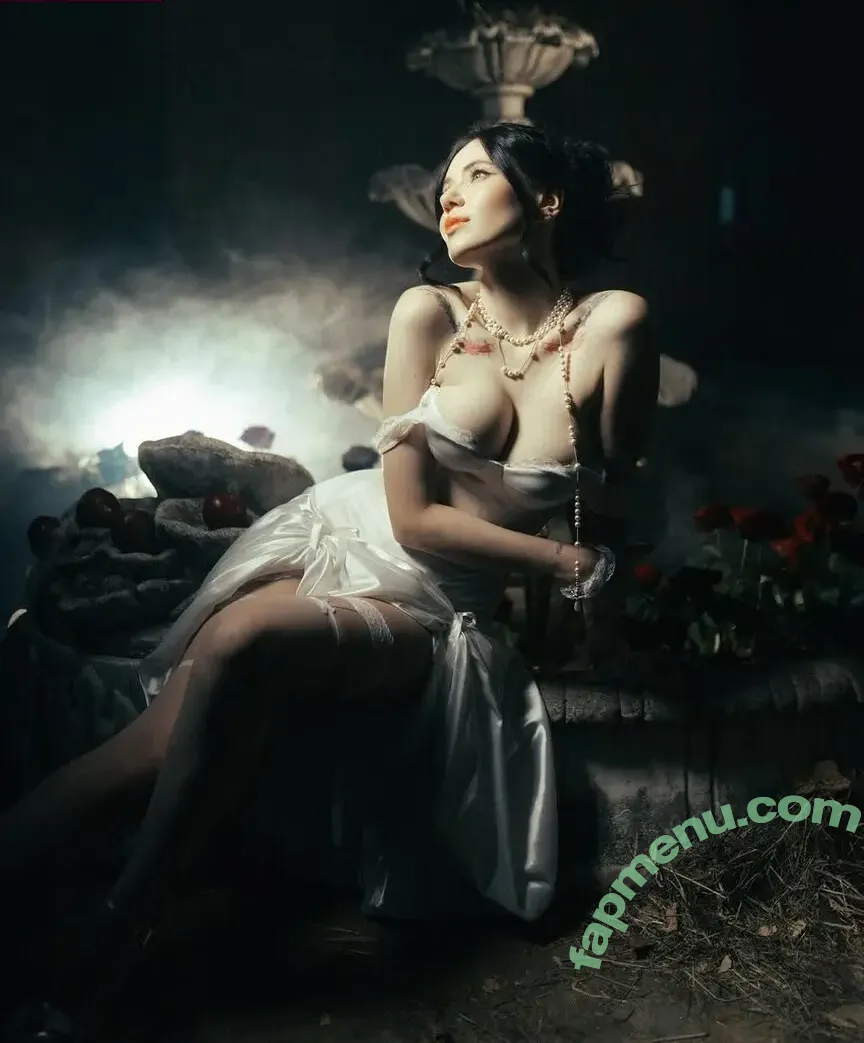 Alina Becker - Social Media nude photo #0073 (japp_leack)