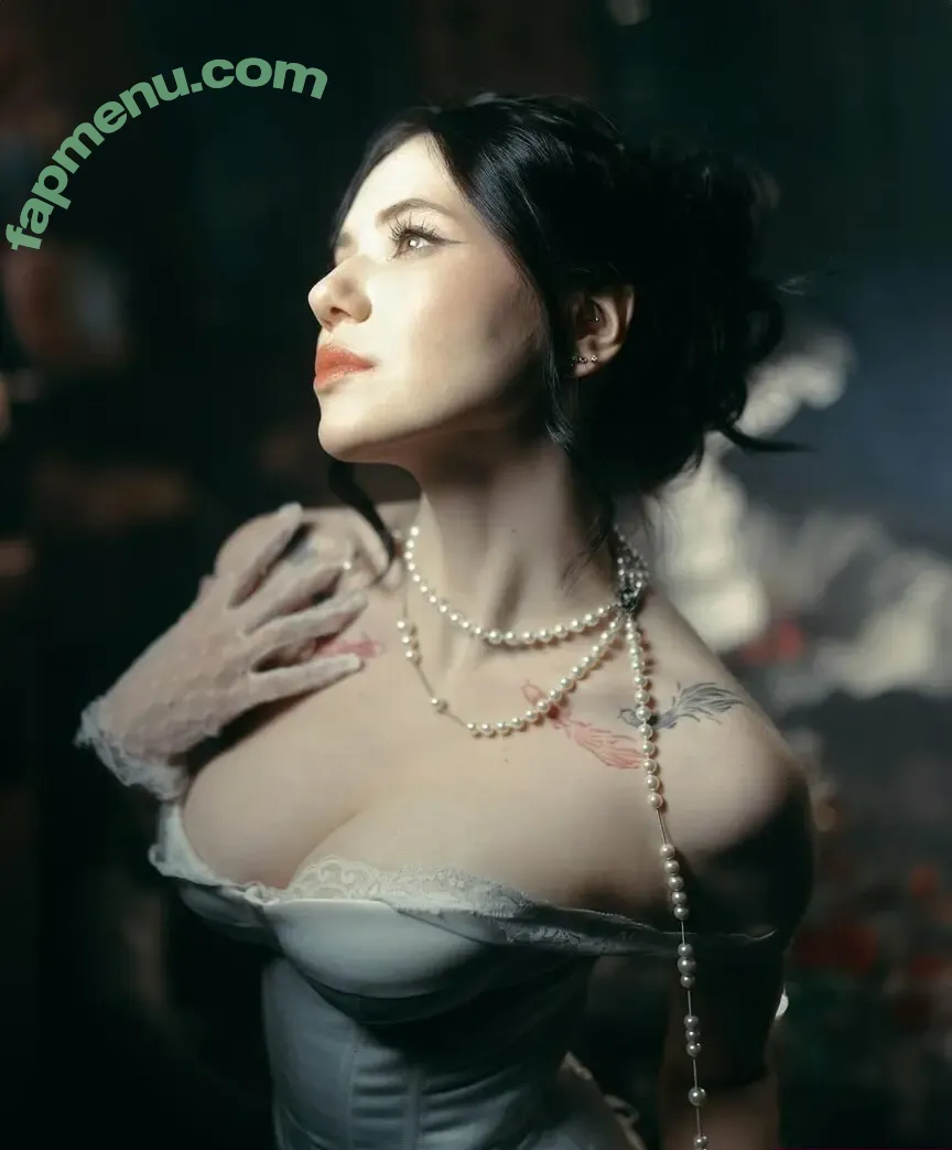 Alina Becker - Social Media nude photo #0075 (japp_leack)