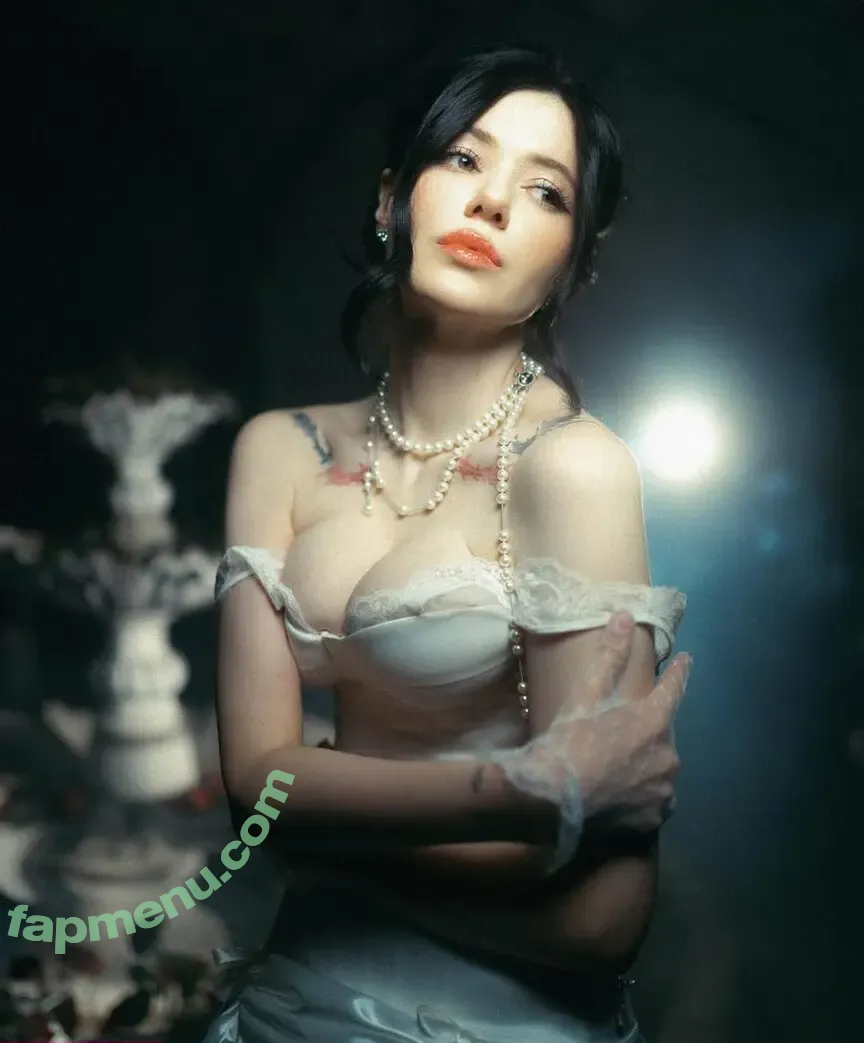 Alina Becker - Social Media nude photo #0077 (japp_leack)