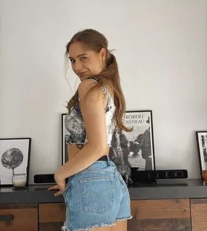 Alina Khani / alinakhani / lifewithaliina nude photo #0184