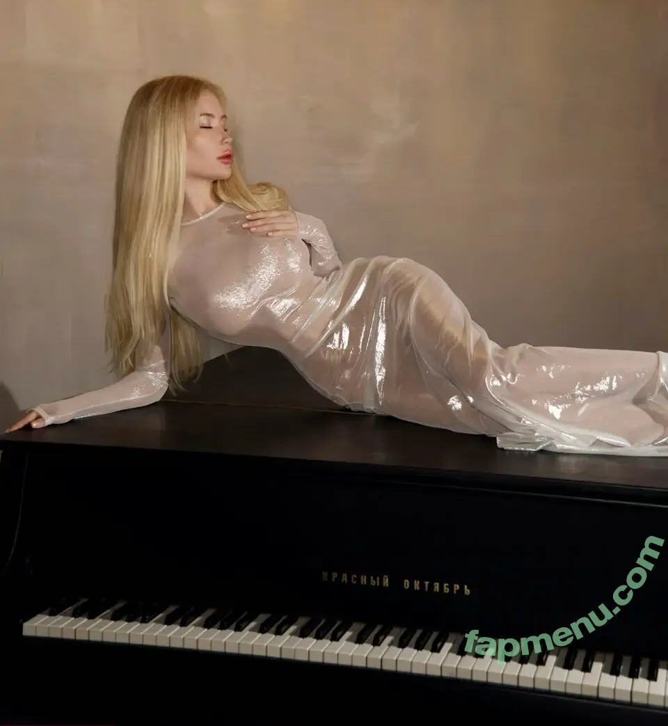 Alina Mayer nude photo #0184 (Panevskaya / _alina98_p_)