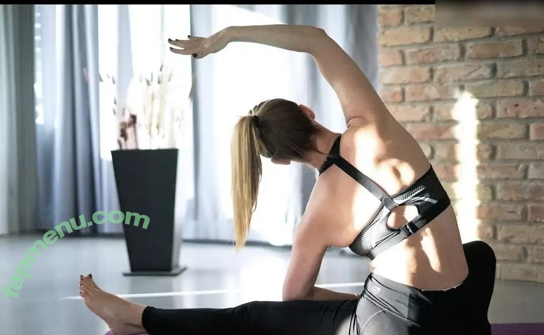 Alina Merkau nude photo #0077 (alinamerkau)