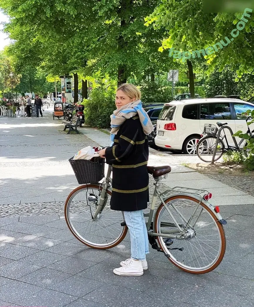 Alina Merkau nude photo #0123 (alinamerkau)