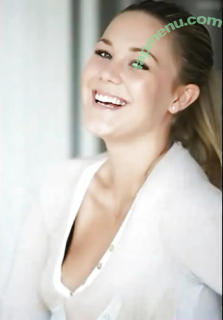 Alina Merkau nude photo #0141 (alinamerkau)