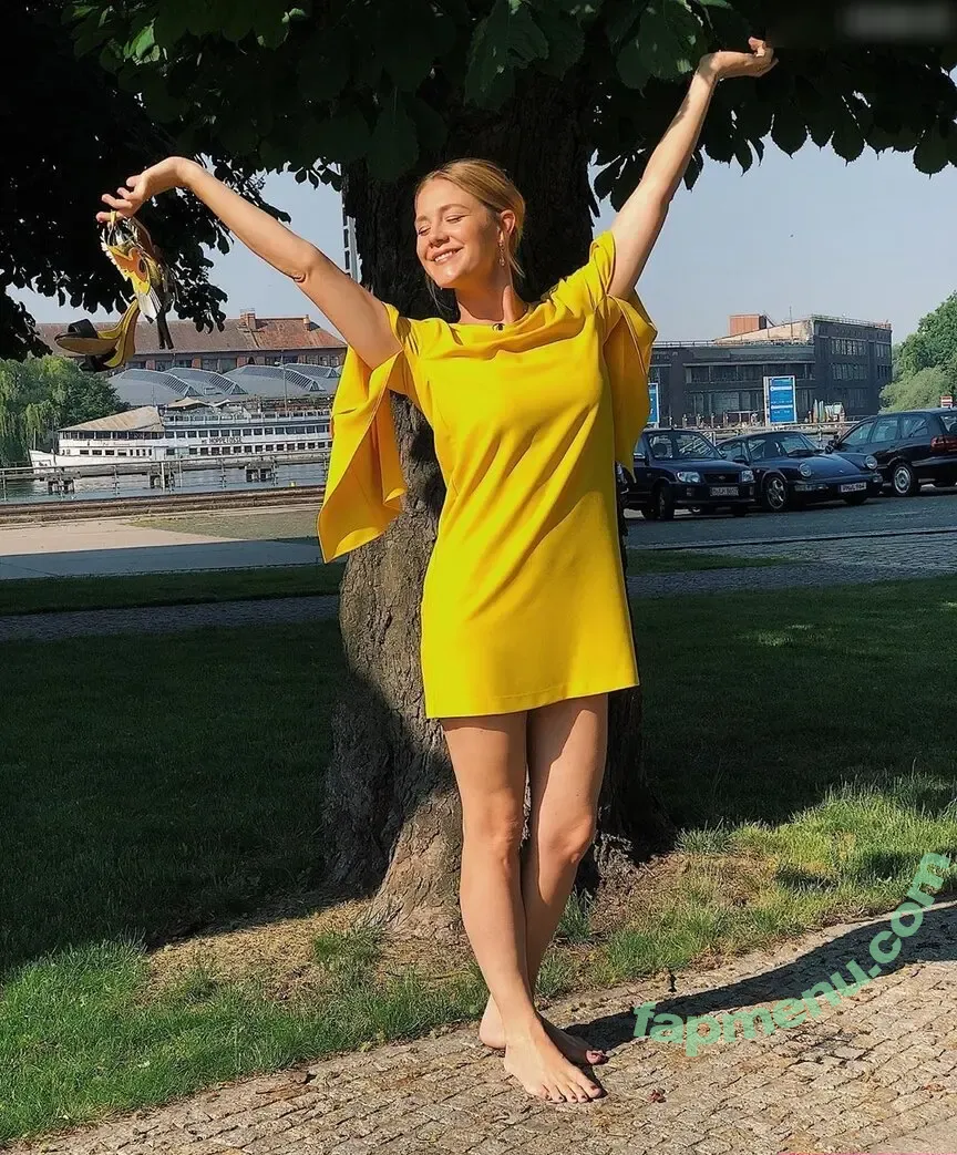 Alina Merkau nude photo #0166 (alinamerkau)