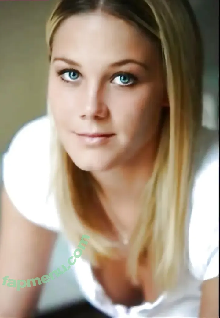 Alina Merkau nude photo #0172 (alinamerkau)