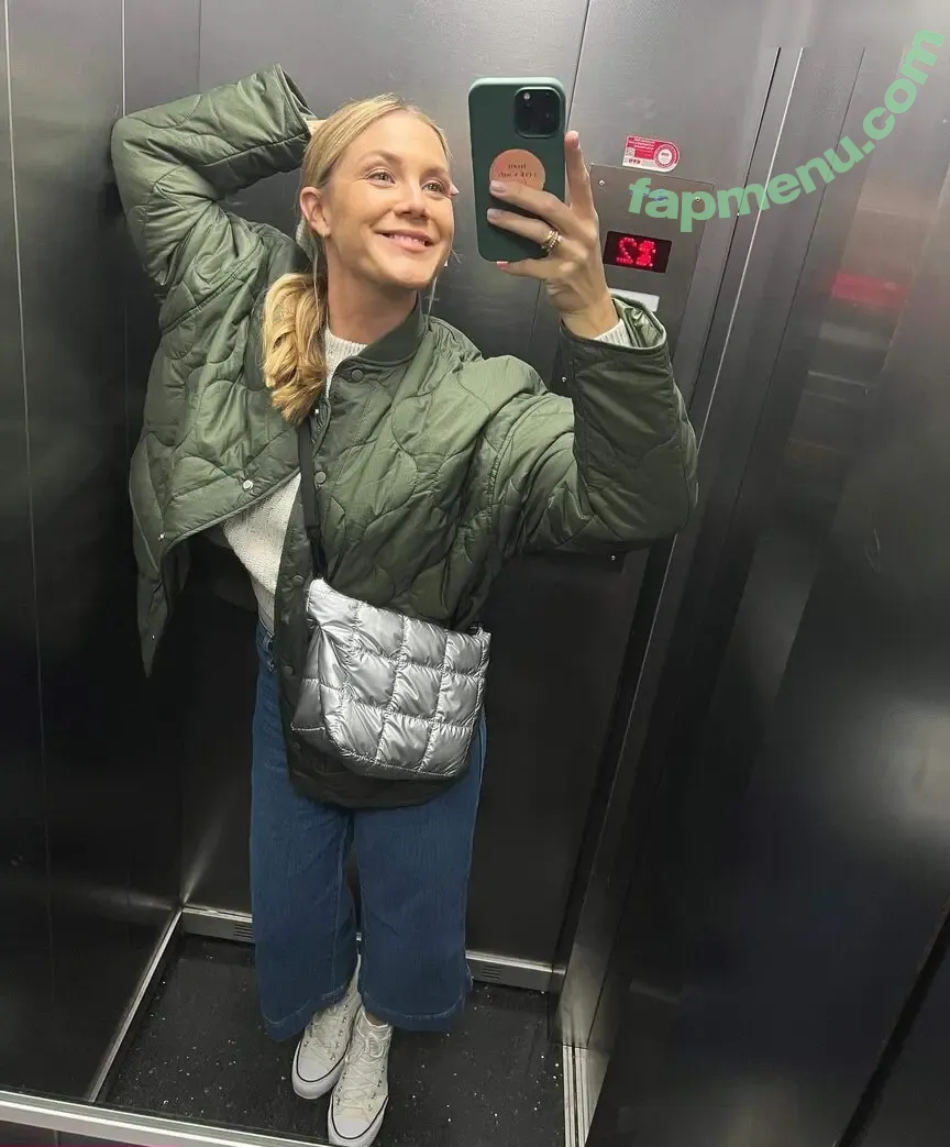 Alina Merkau nude photo #0230 (alinamerkau)