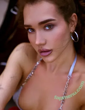 Alina Neuer / linnaamour nude photo #0012