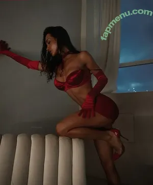 Alina Neuer / linnaamour nude photo #0175