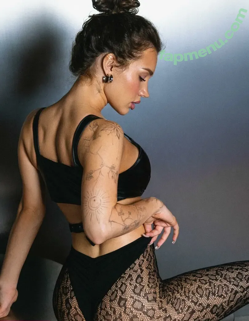 Alina Neuer nude photo #0312 (linnaamour)