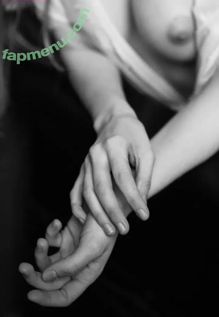 Alina Panveskaya nude photo #0026 (Alina Mayer / alinassvv)