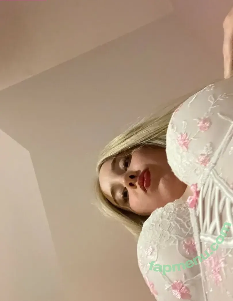 alina.ray nude photo #0093 (alinarai07)