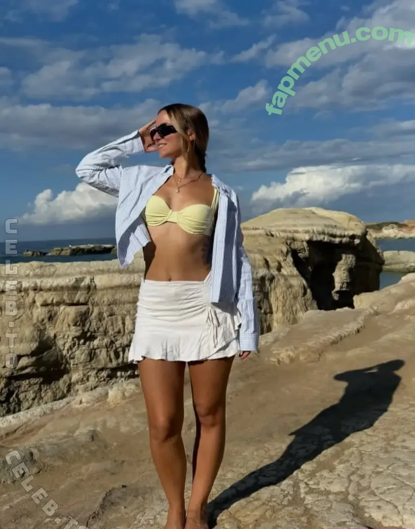 Alina Wachinger nude photo #0063 (alinaxloves)