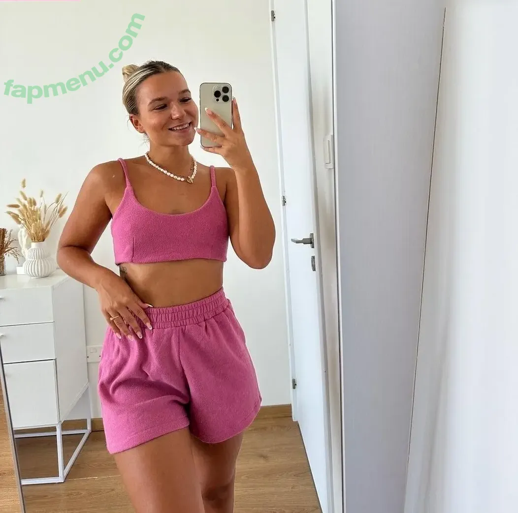 Alina Wachinger nude photo #0170 (alina770 / alinaxloves)
