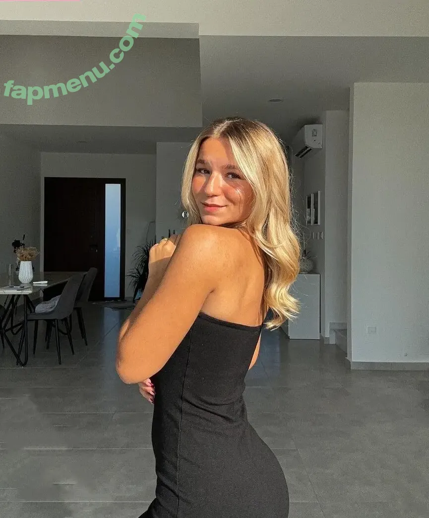Alina Wachinger nude photo #0281 (alina770 / alinaxloves)