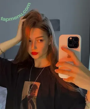  nude photo #0002