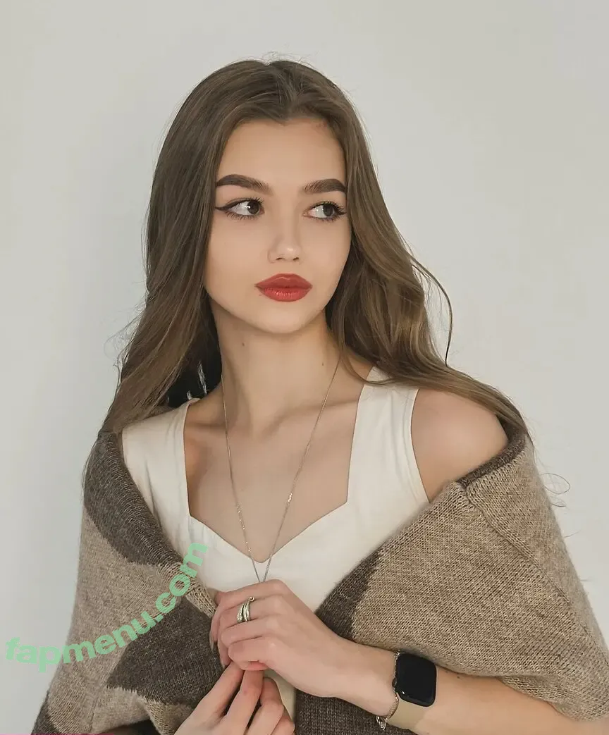alina.zaozerskayaaa nude photo #0051 (alina.zaozerskayaaa)