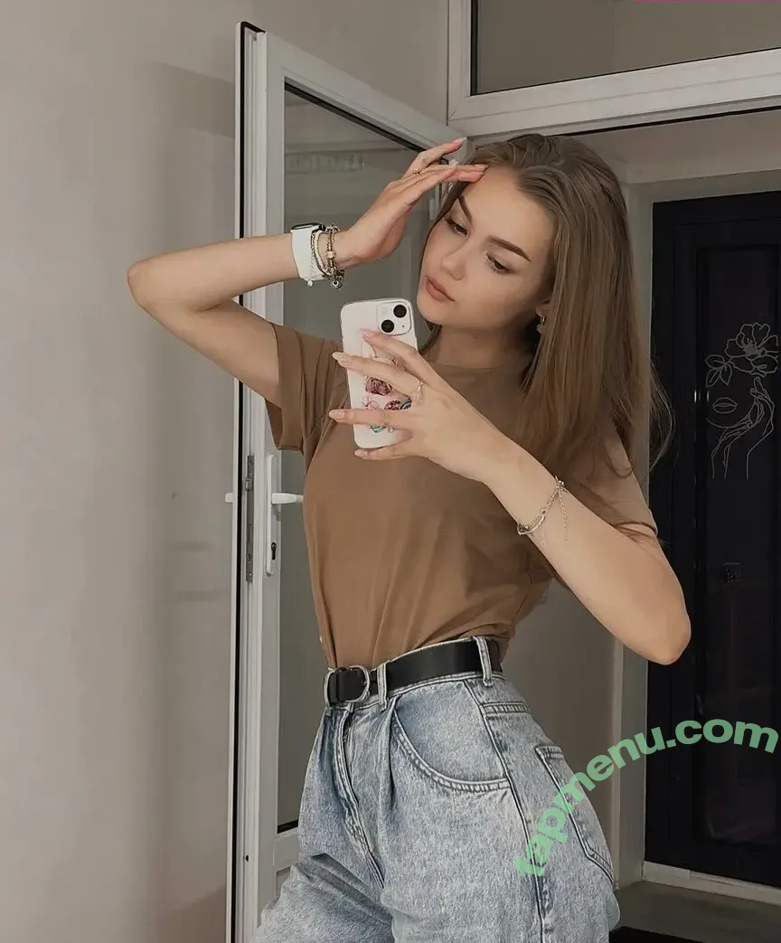 alina.zaozerskayaaa nude photo #0101 (alina.zaozerskayaaa)