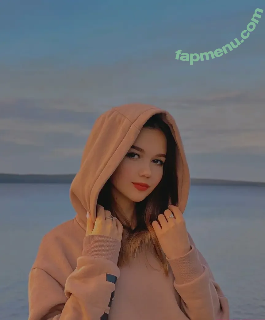 alina.zaozerskayaaa nude photo #0173 (alina.zaozerskayaaa)