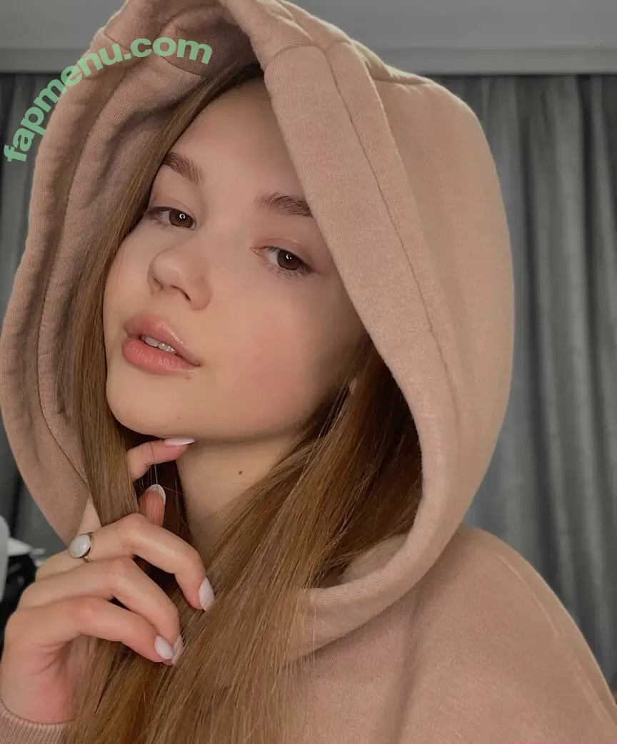 alina.zaozerskayaaa nude photo #0204 (alina.zaozerskayaaa)