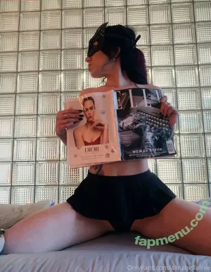 alinabellafree / makeupbyizzyalena nude photo #0015