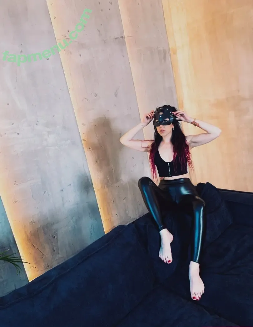 alinabellafree nude photo #0017 (makeupbyizzyalena)