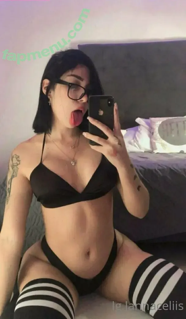 alinacollins nude photo #0025 (its.alinacollins)