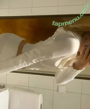 alinagreys / alionagris nude photo #0001