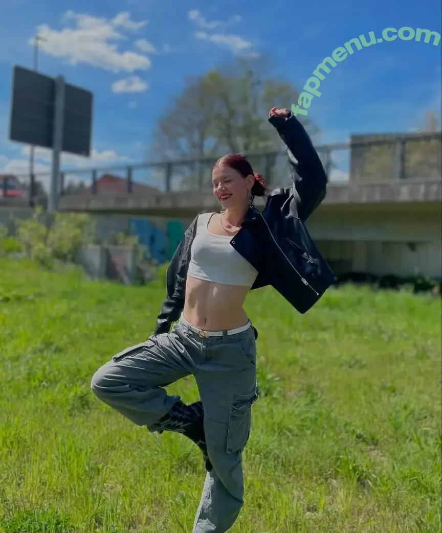 alinagtz1 nude photo #0012 (.xliina2 / Alina Pfeifer)
