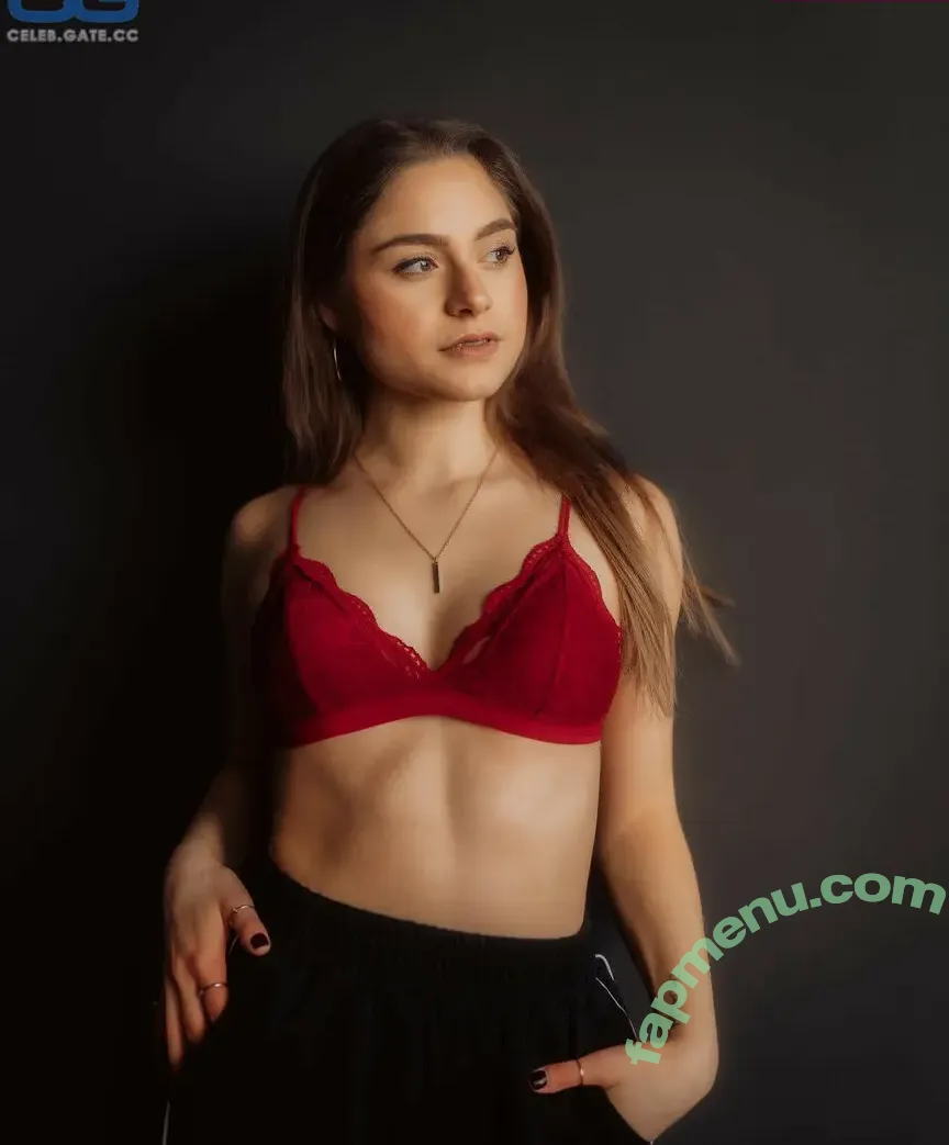 Alinakhani nude photo #0001 (Alinakhani)