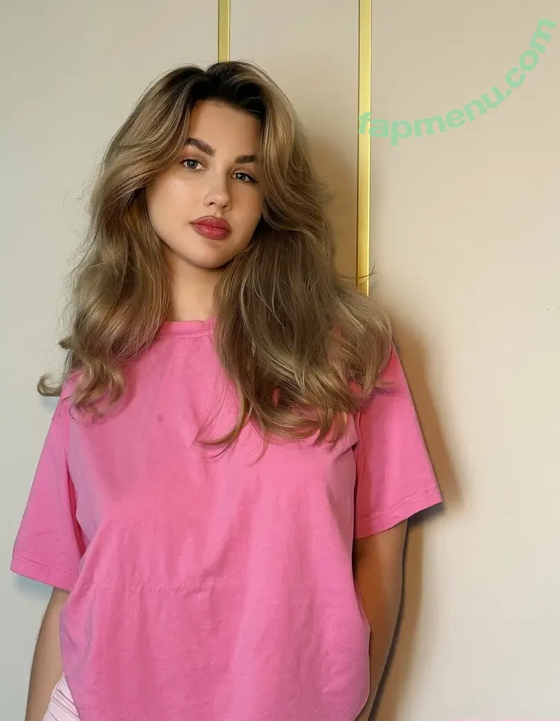 alinaloveeeee nude photo #0019 (alinaloveee)