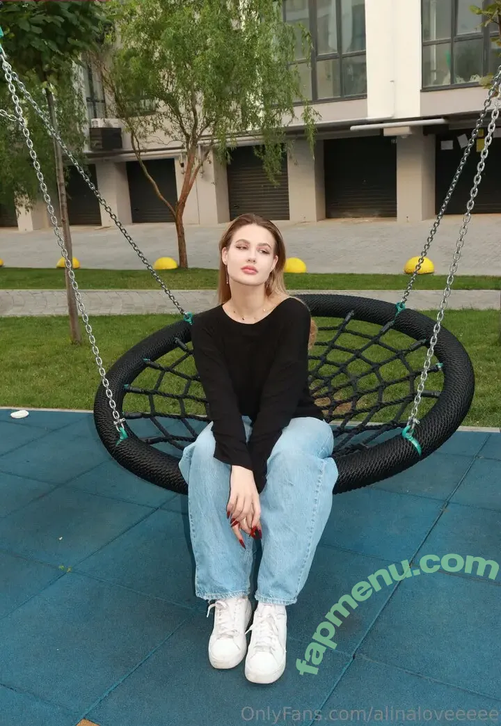 alinaloveeeee nude photo #0026 (alinaloveee)