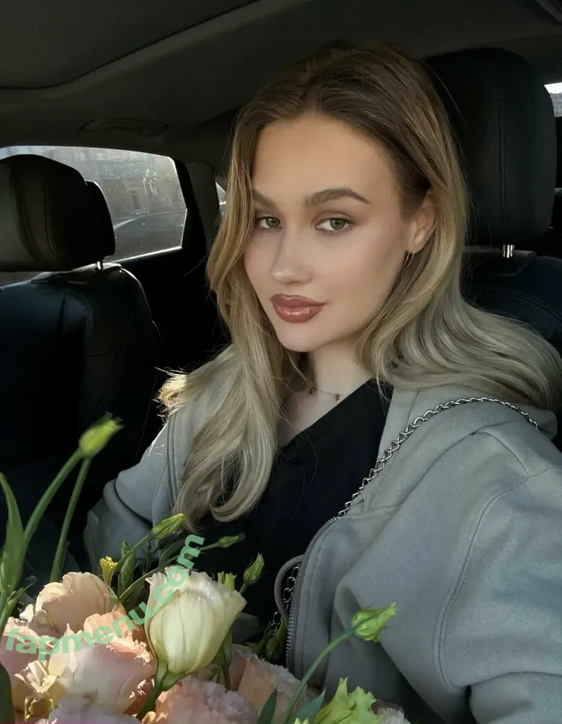 alinaloveeeee nude photo #0036 (alinaloveee)