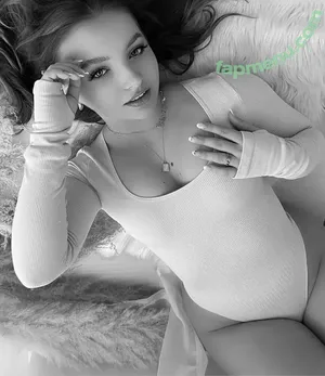 Alinamour nude photo #0022