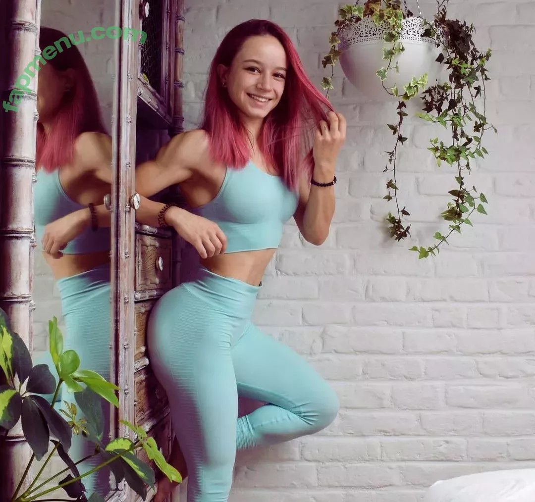 Aline Dessine nude photo #0046 (aline_dessine / u121584761)