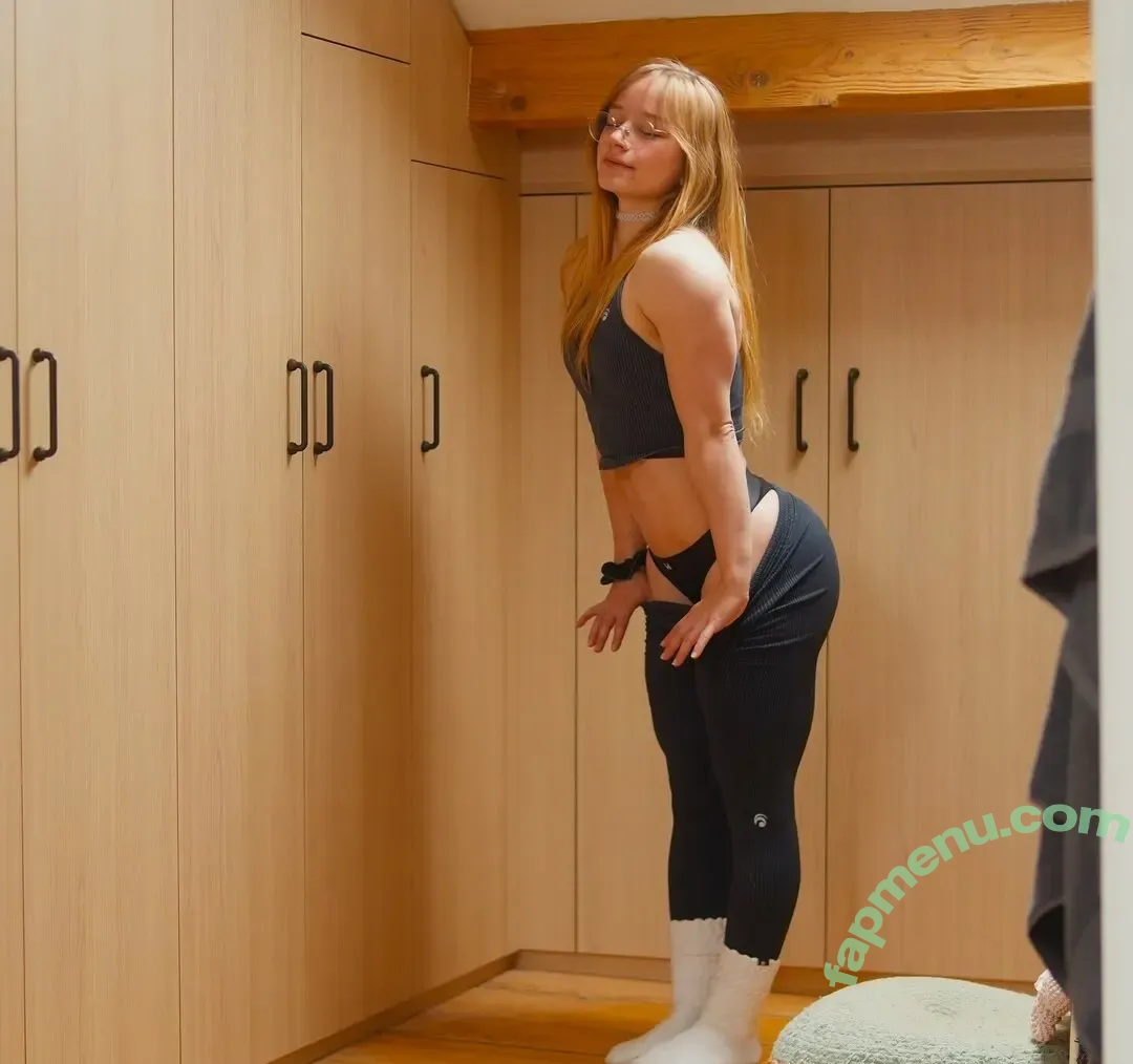 Aline Dessine nude photo #0583 (aline_dessine / u121584761)