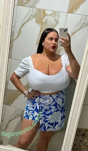 Aline Gomes / 1187123356 / Gomesg3 / aliinegomes.ofc nude photo #0004