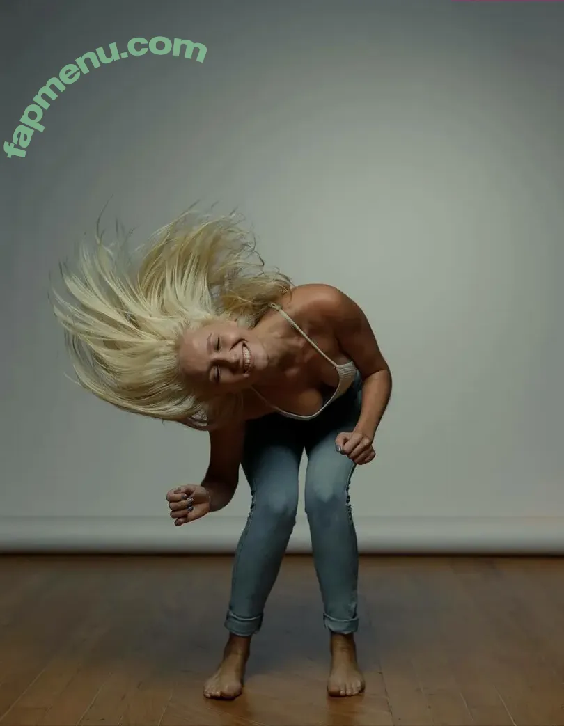 Aline Jones nude photo #0011 (aliciajonesworld / alinejoness)