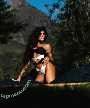 Aline Riscado / soualinecampos nude photo #0204